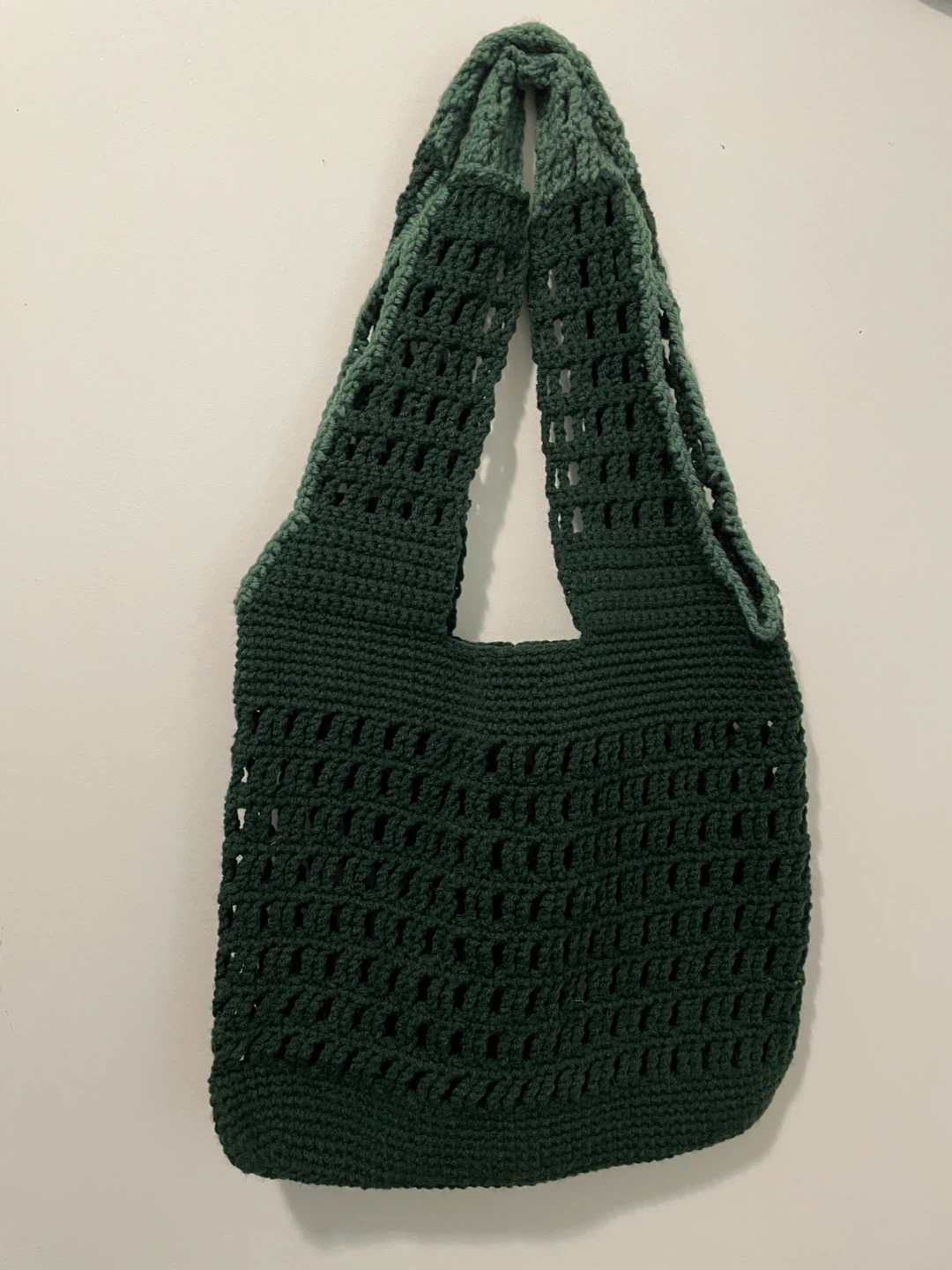 Hand-crocheted green tote bag🏆