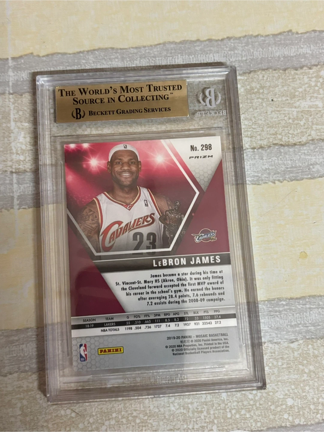 LeBron James 2019-20 Panini Mosaic MVP PS 9.5 Graded Card - photo 2