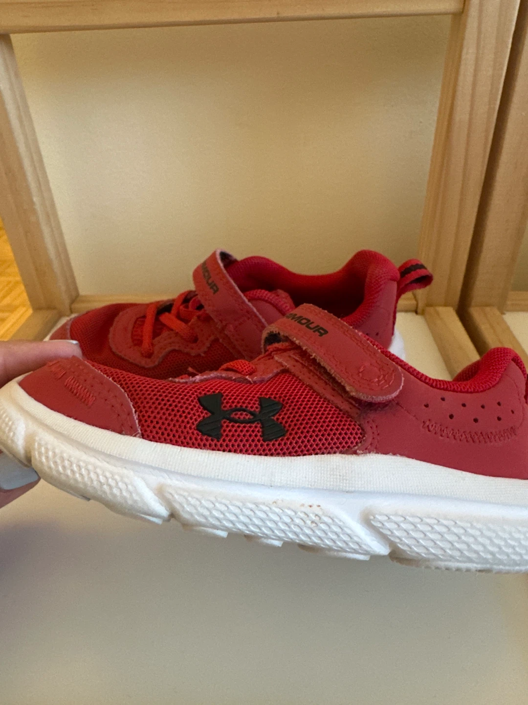 Under Armour Red Toddler Shoes. US 9K - photo 2