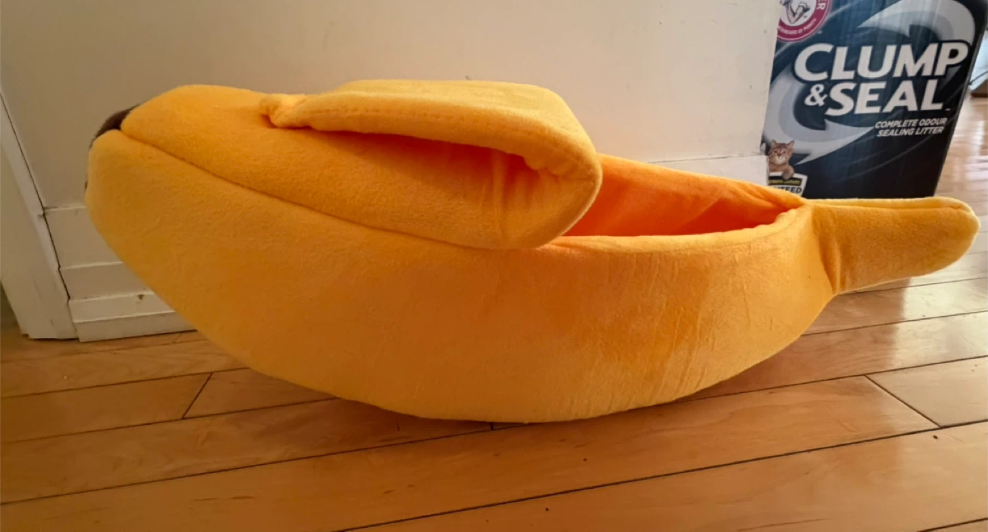 Banana Shaped Pet Bed - photo 3