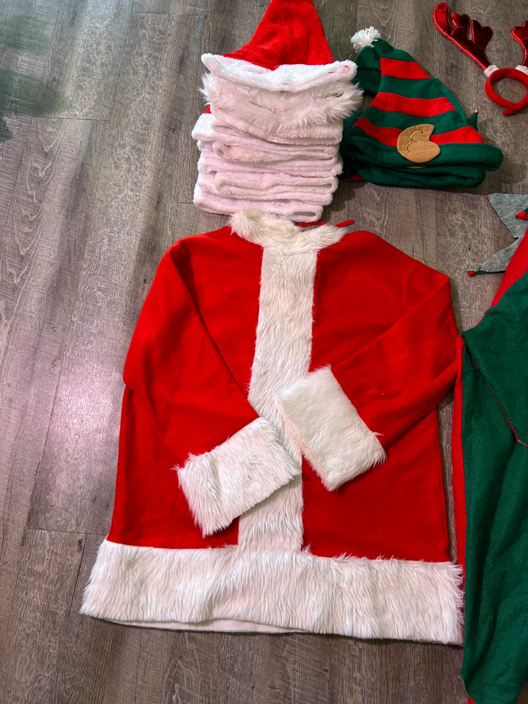 Christmas Costume Lot - Santa & Elf Outfits - photo 4
