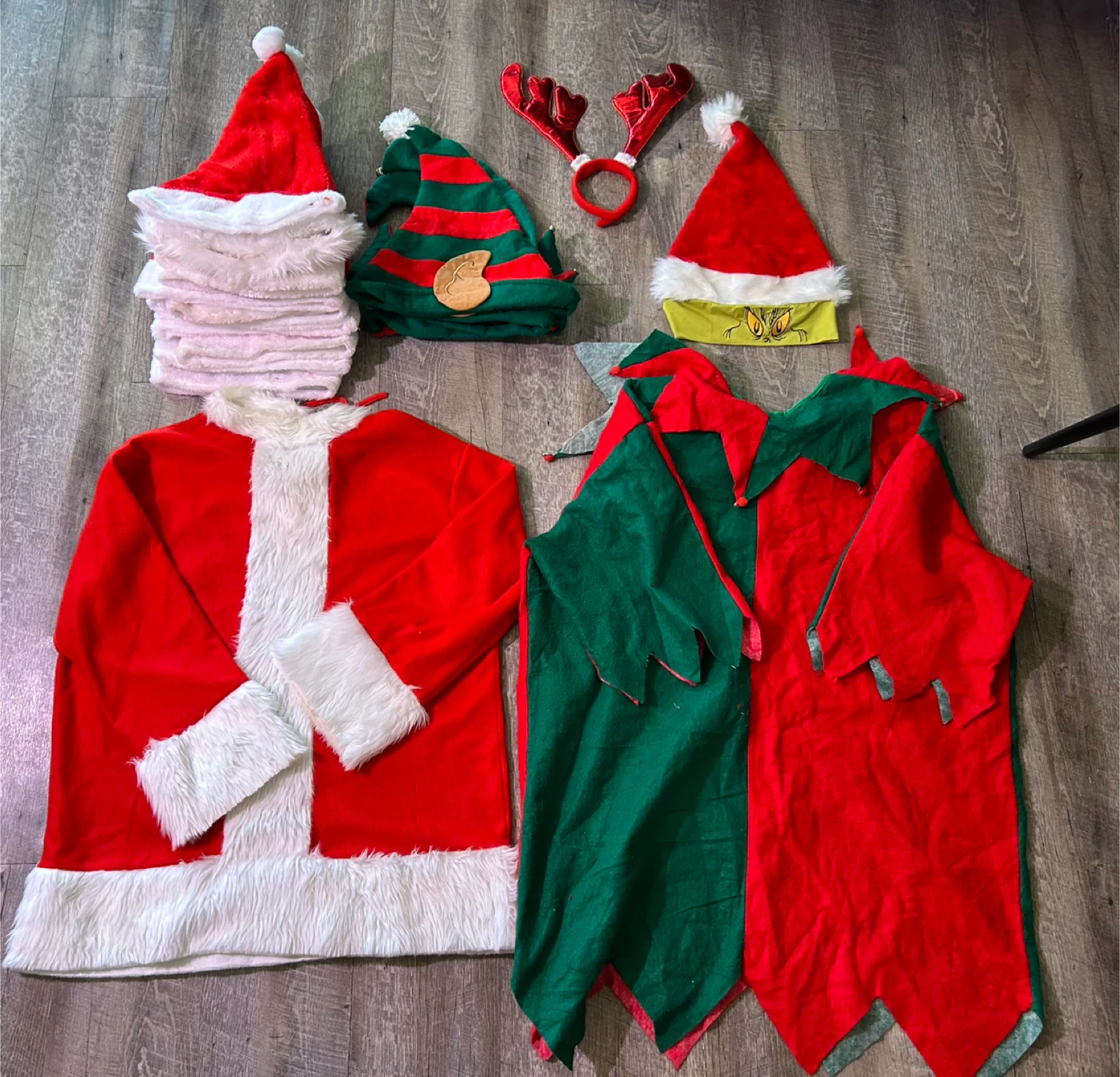 Christmas Costume Lot - Santa & Elf Outfits - photo 5