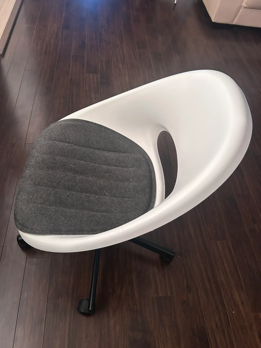 Children’s desk chair with pad - photo 4