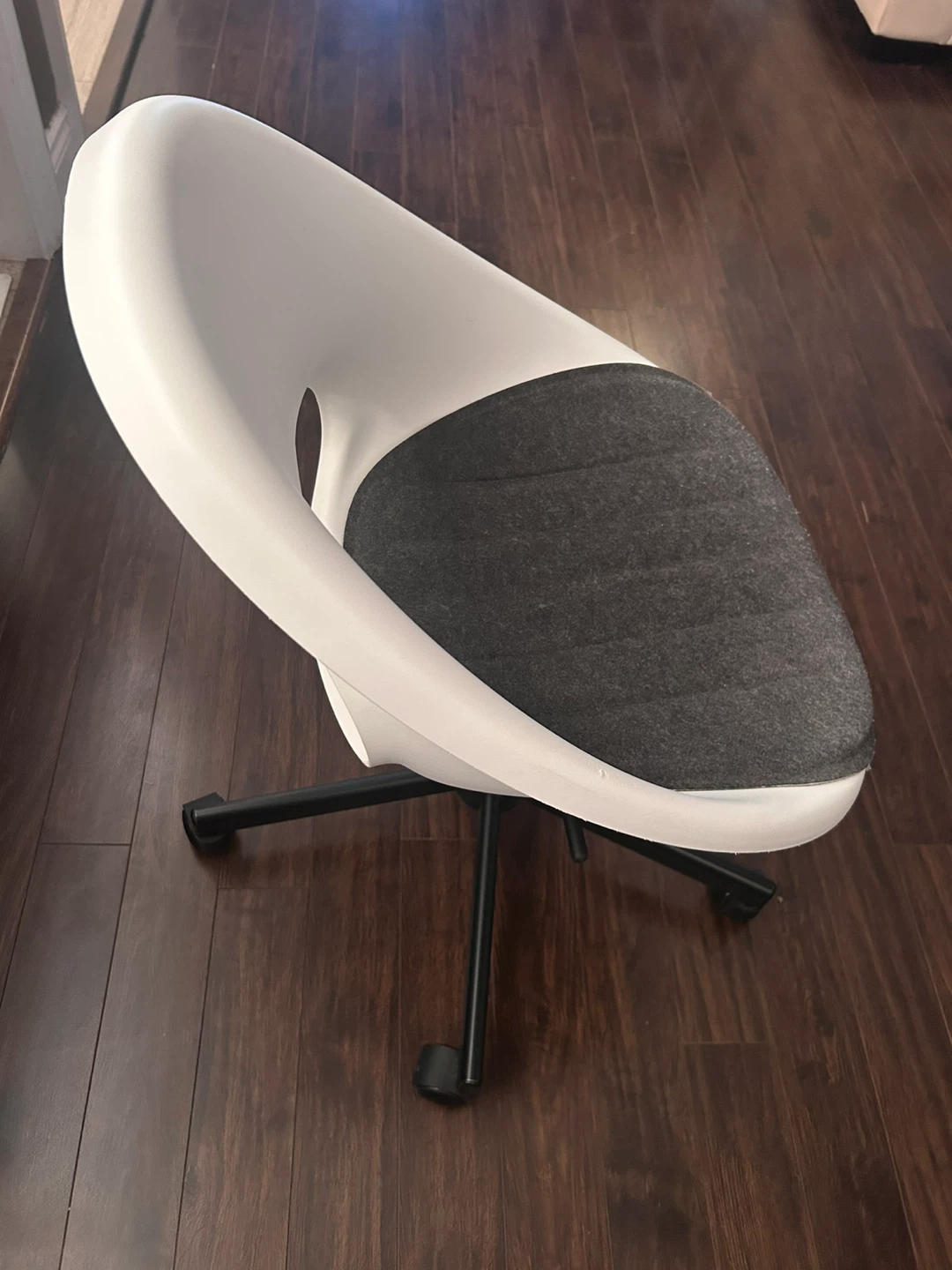 Children’s desk chair with pad - photo 3