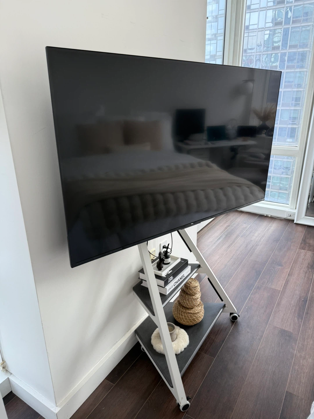 FITUEYES Design Corner TV Stand with Wheels for 43-75 Inch TVs - photo 2