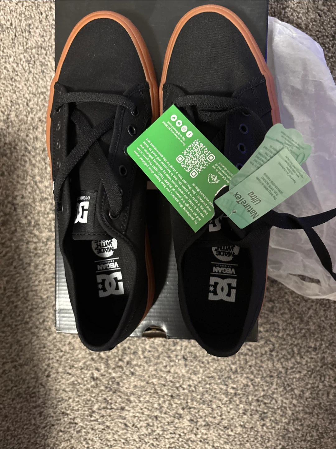 Brand New Mens Size 9.5 DC Sneakers