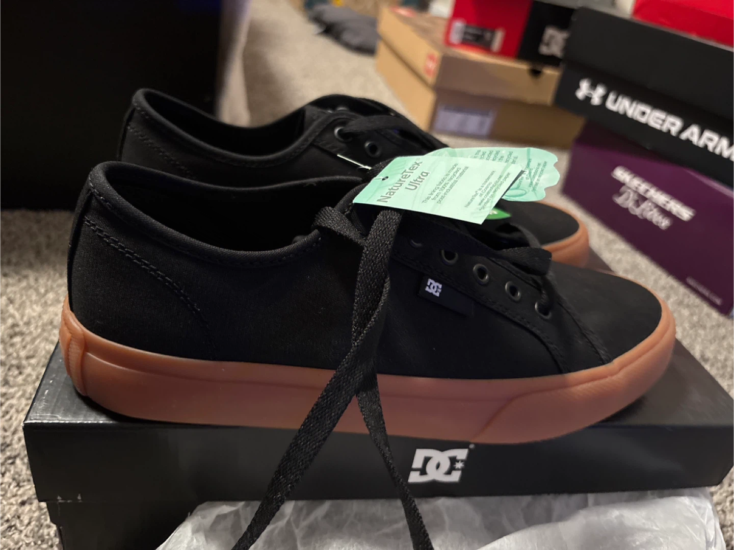 Brand New Mens Size 9.5 DC Sneakers - photo 2