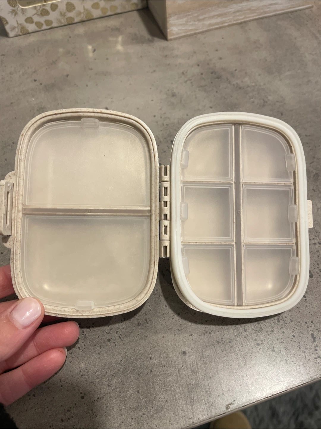 🧡 Orange Naturals Pill Organizer - photo 2