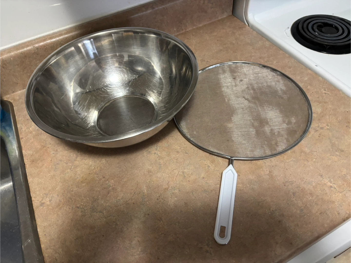 Mixing bowl , colander plus grater - photo 5