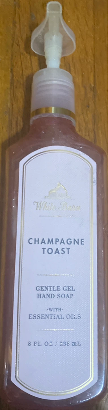 Bath & Body Works White Barn Champagne Toast Hand Soap