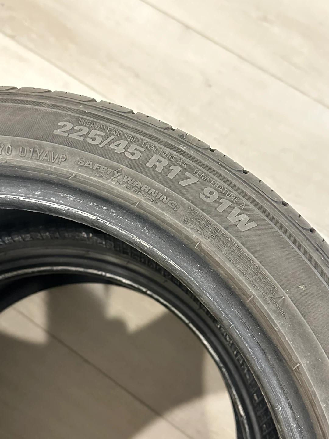 Kumho 225/45 R17 91W Tires (Set of 2) - photo 2