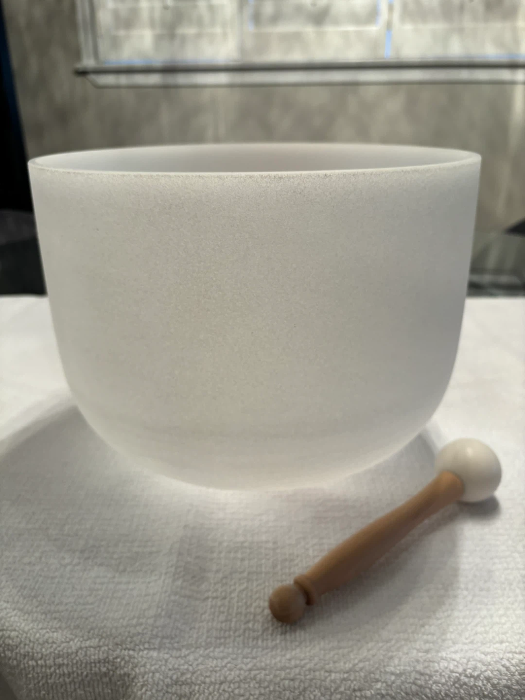 Premium 12” Frosted Quartz Singing Bowl – C4 (440Hz) - photo 2