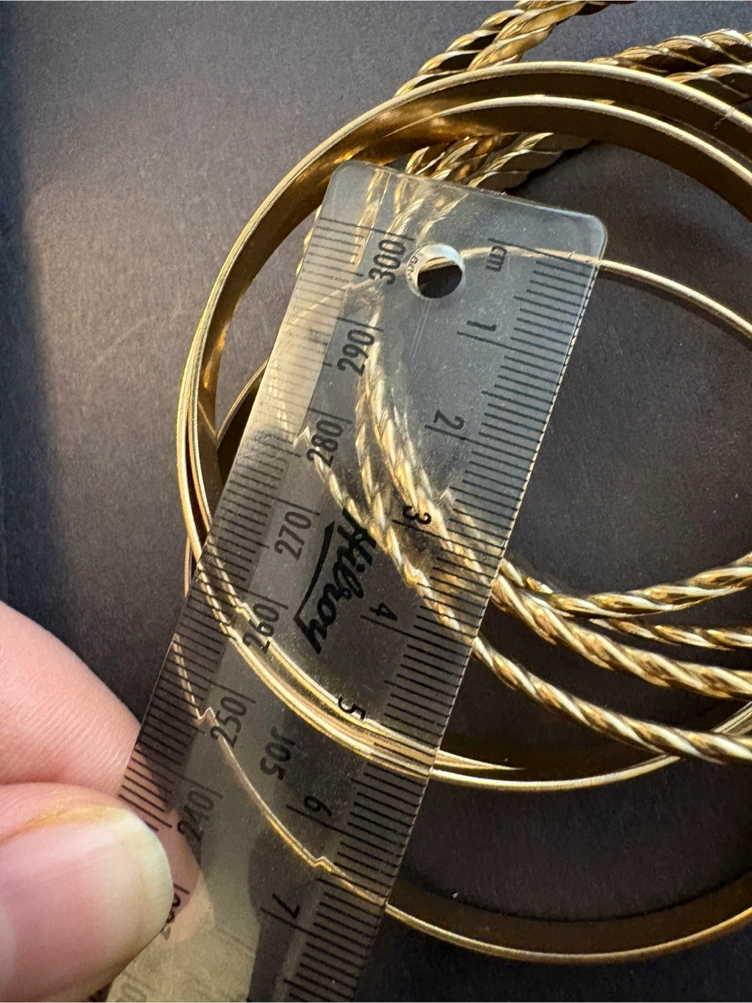 Vintage Set of 6 Gold Tone Bangle Bracelets - photo 4