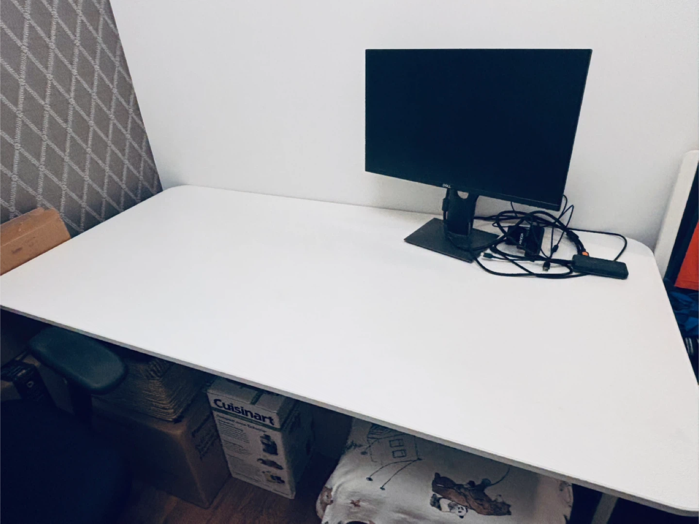 MOVING SALE: IKEA Desk Good Condition (Price negotiable) - photo 2