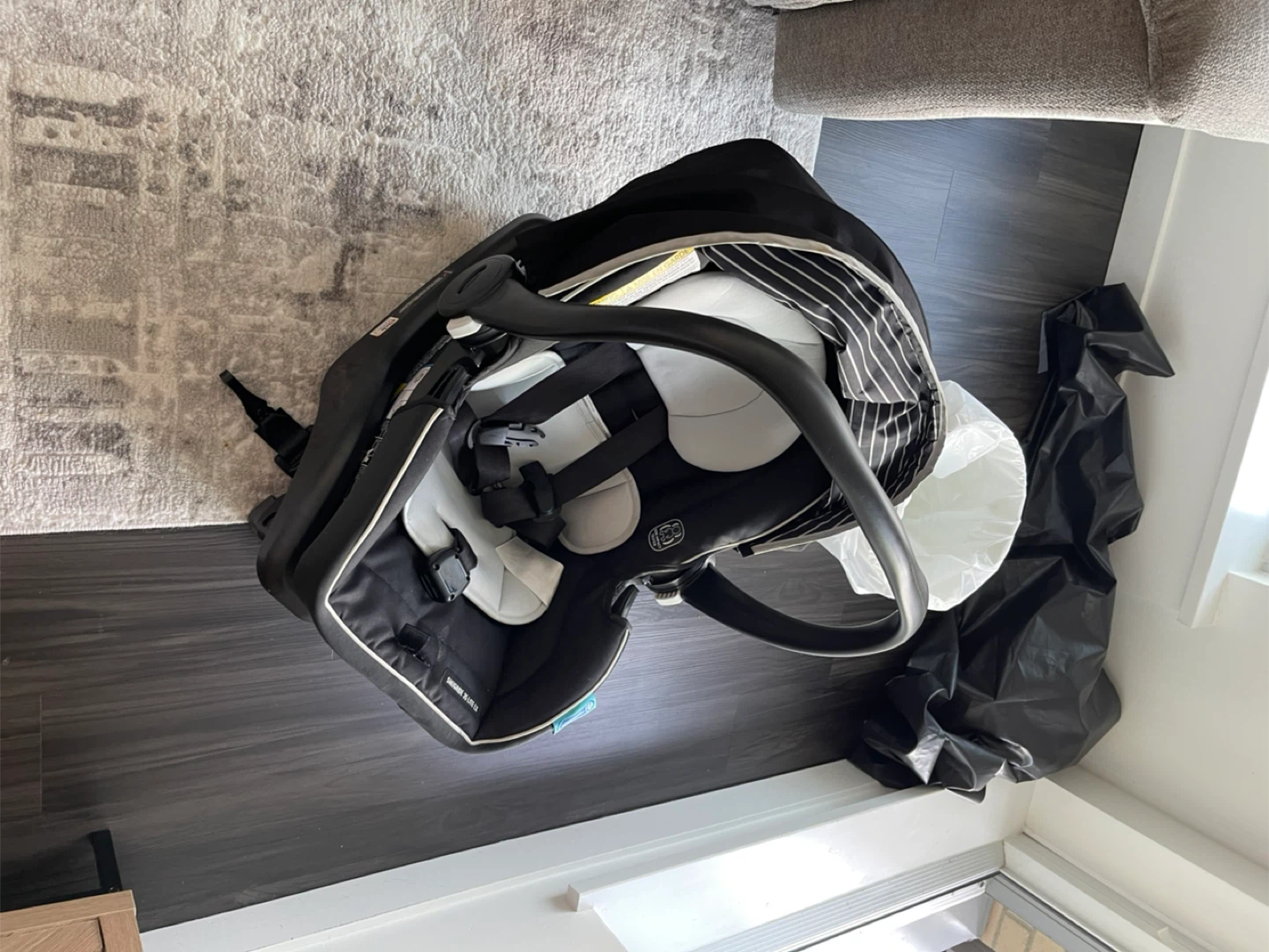 Baby SnugRide 35 Lite LX Infant Car Seat