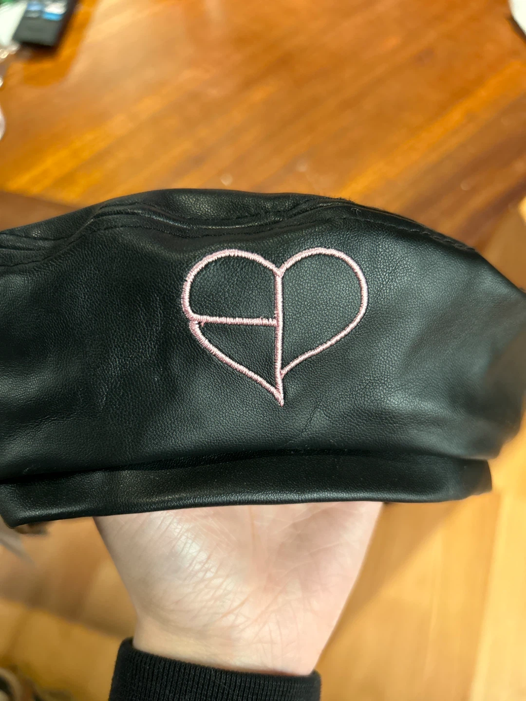 H&M x BLACKPINK Faux Leather Beret - photo 3