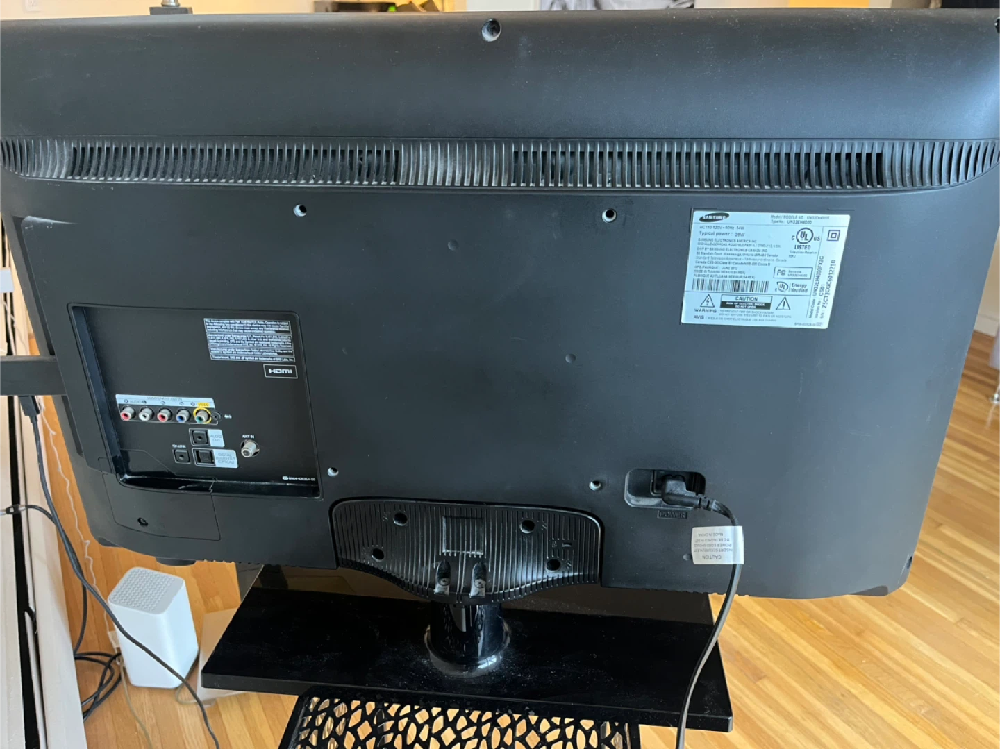 Samsung 32" HD TV - photo 5