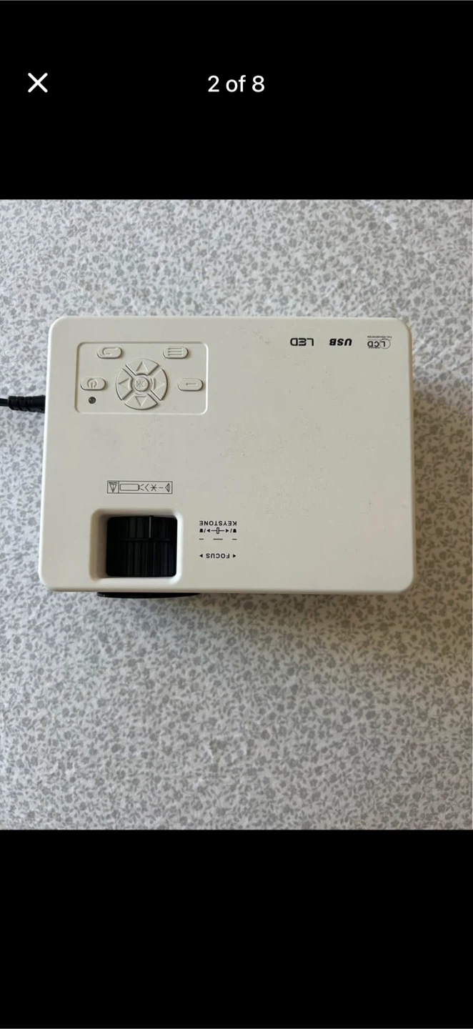 White Portable Mini Projector - photo 2