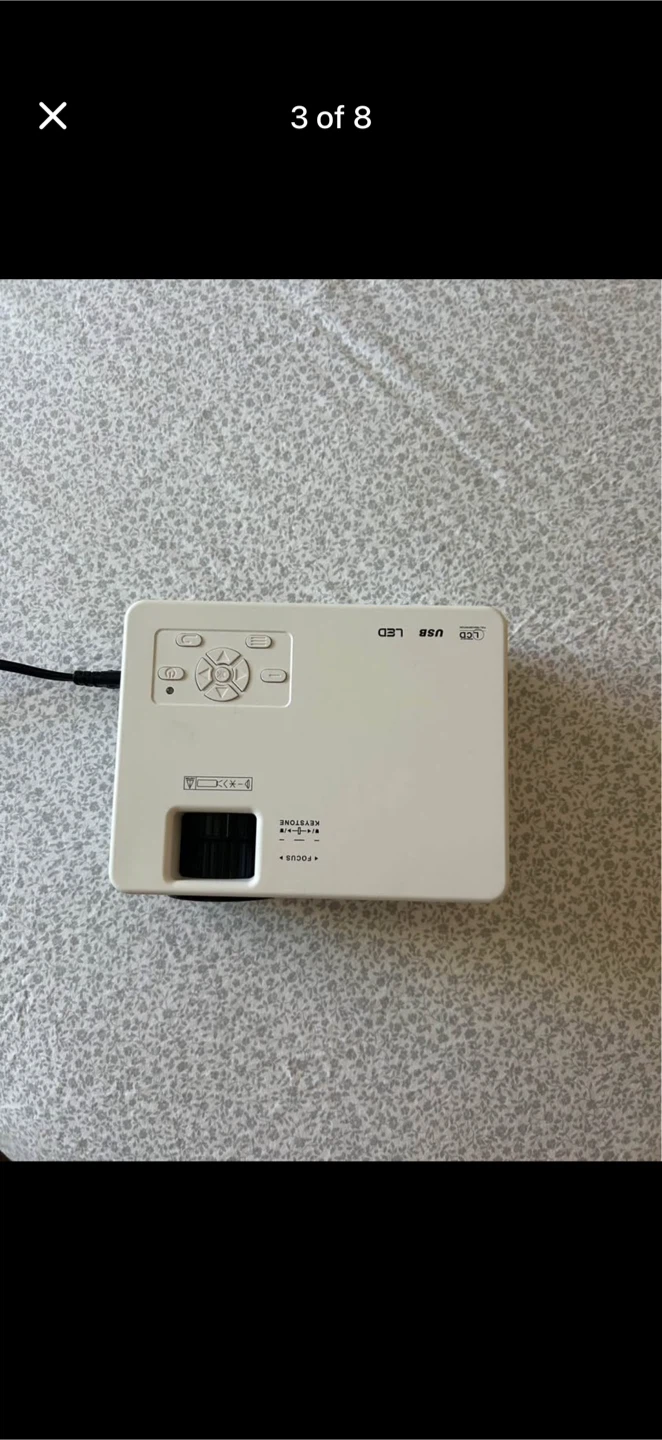White Portable Mini Projector - photo 3
