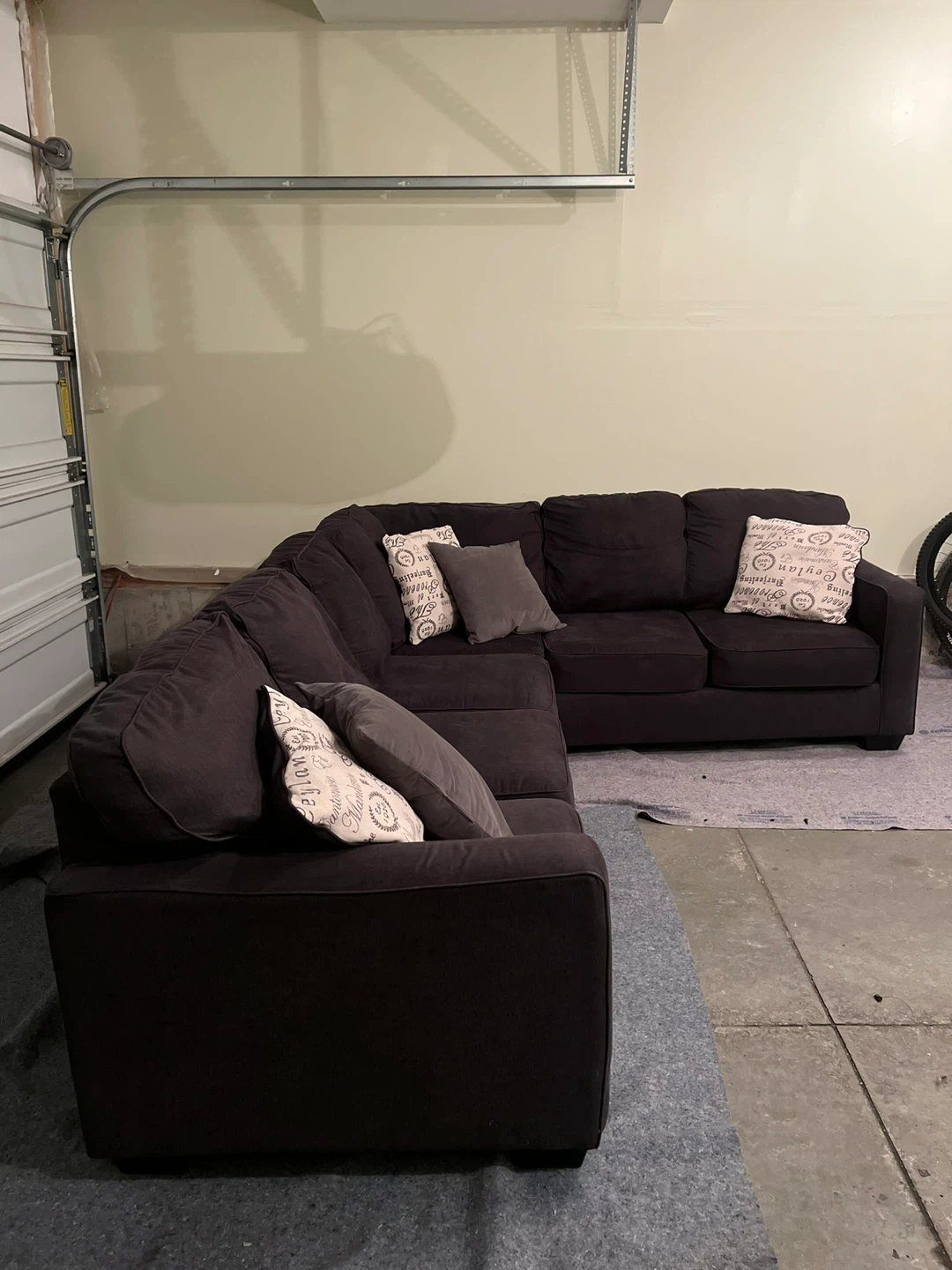 Charcoal 3-piece Sectional - 91" x 119" - photo 3