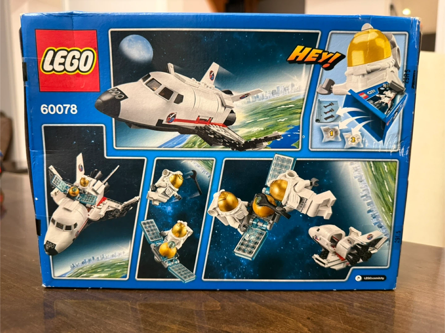 LEGO City Utility Shuttle - photo 2