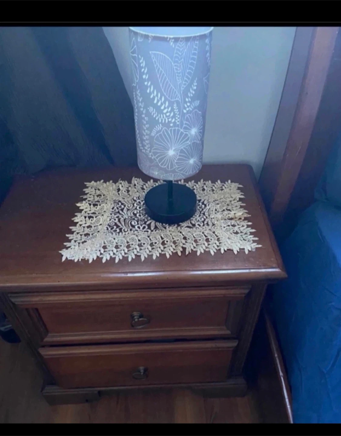 Table Lamp with Floral Shade 🏆