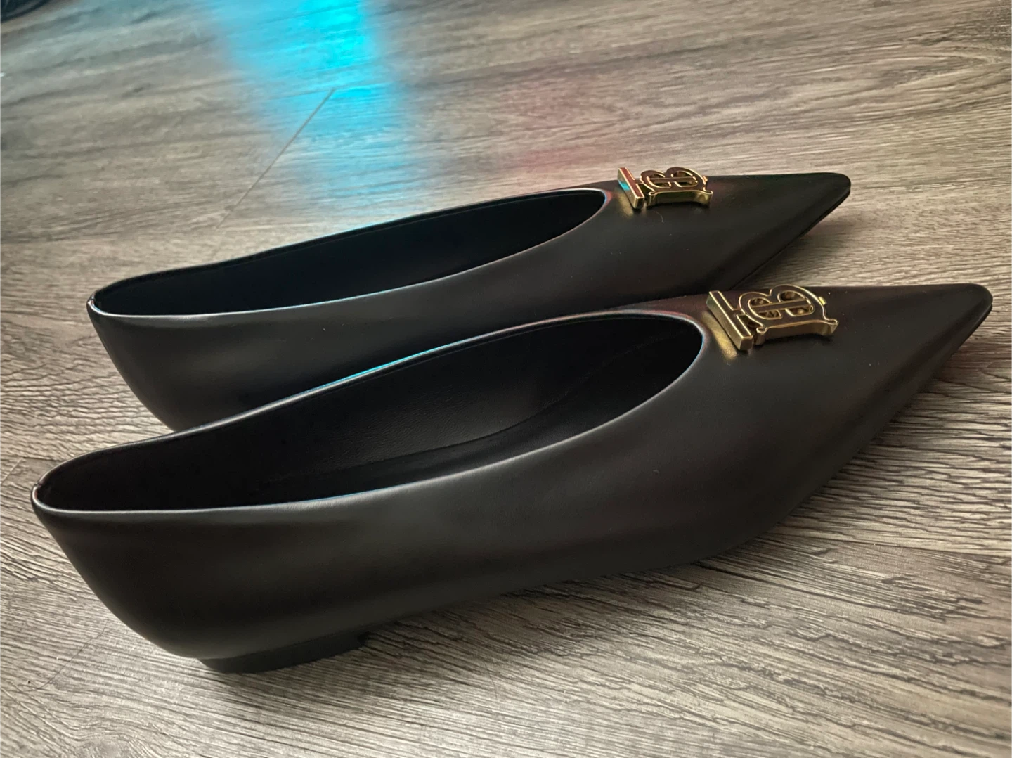 Burberry Black Leather Pointed Toe Flats🏆 - photo 3