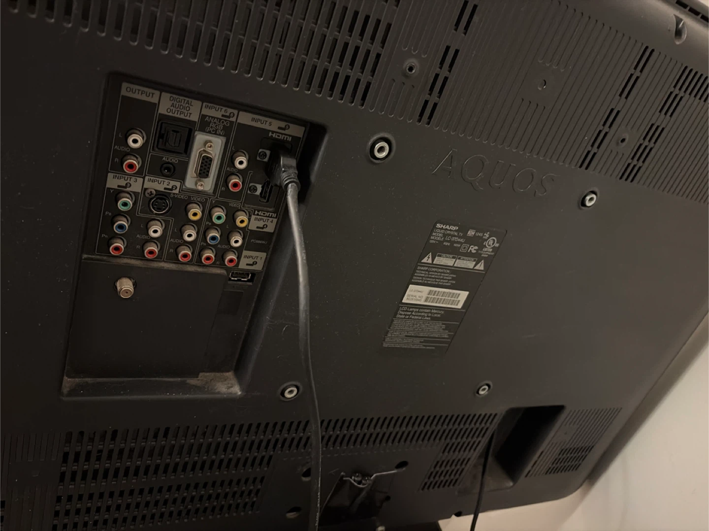 Sharp Aquos TV - photo 3