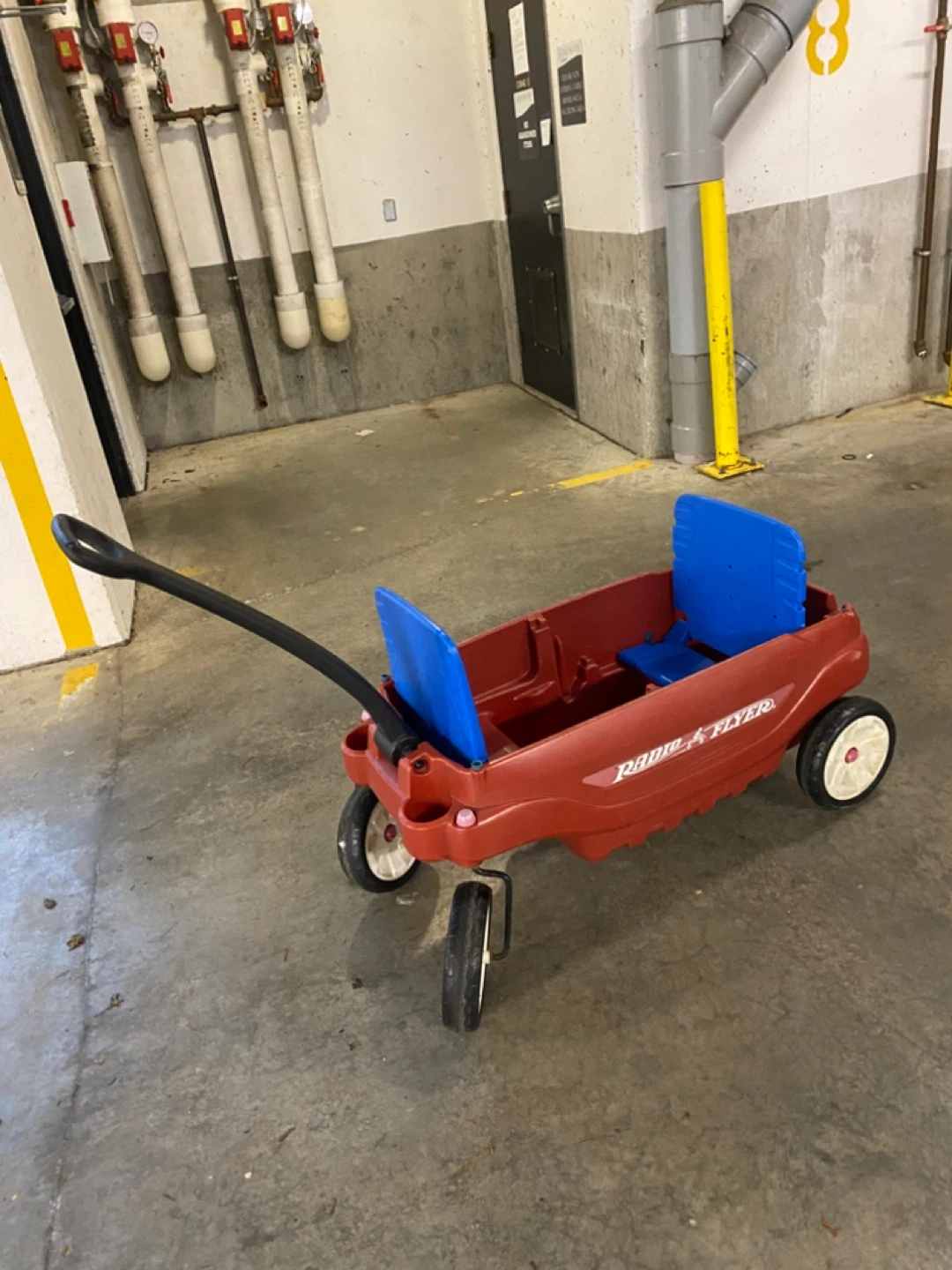Radio Flyer Little Red Wagon - photo 2