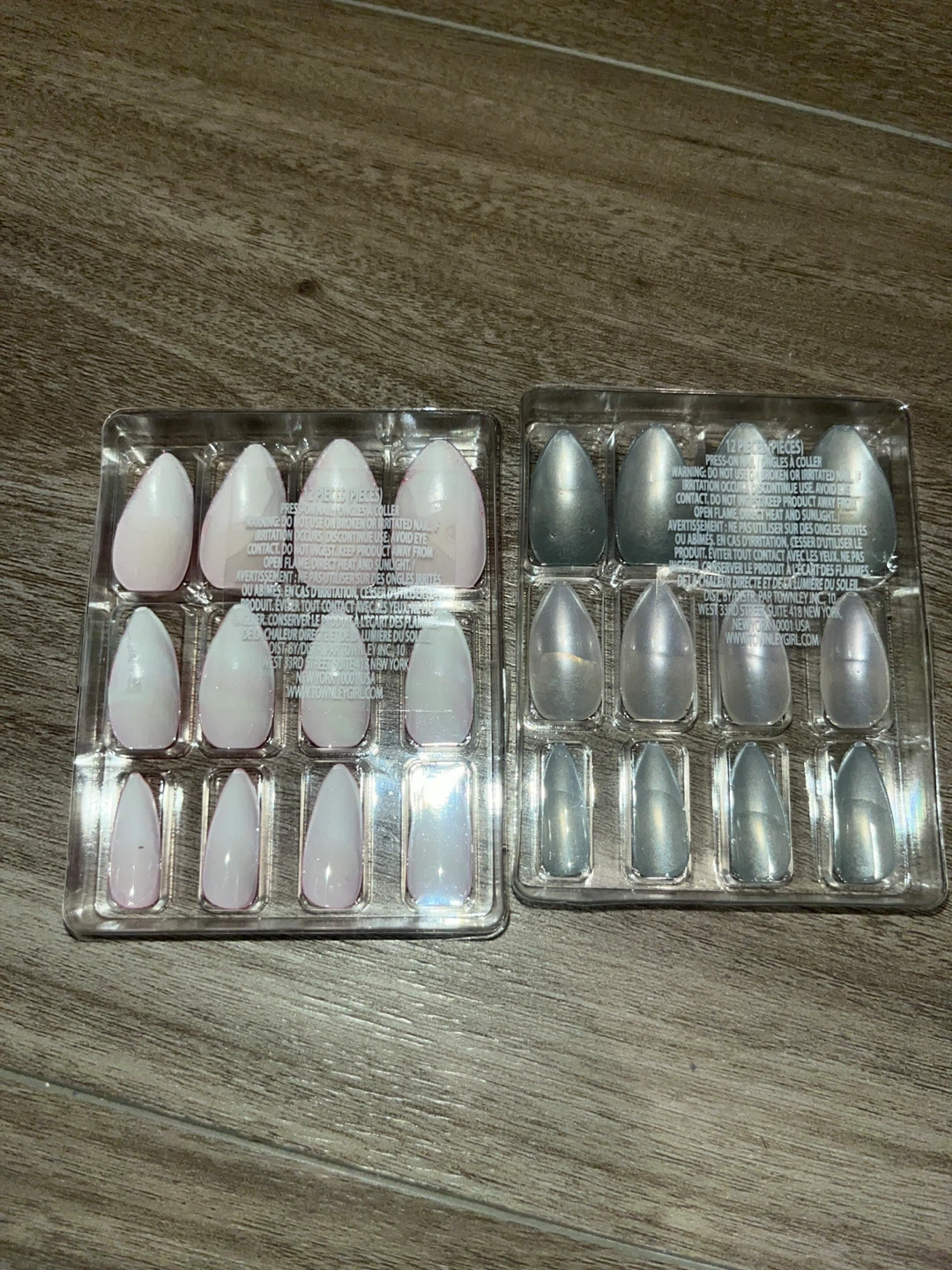 Set of Press-On Nails - Christmas and Silver Designs - photo 3