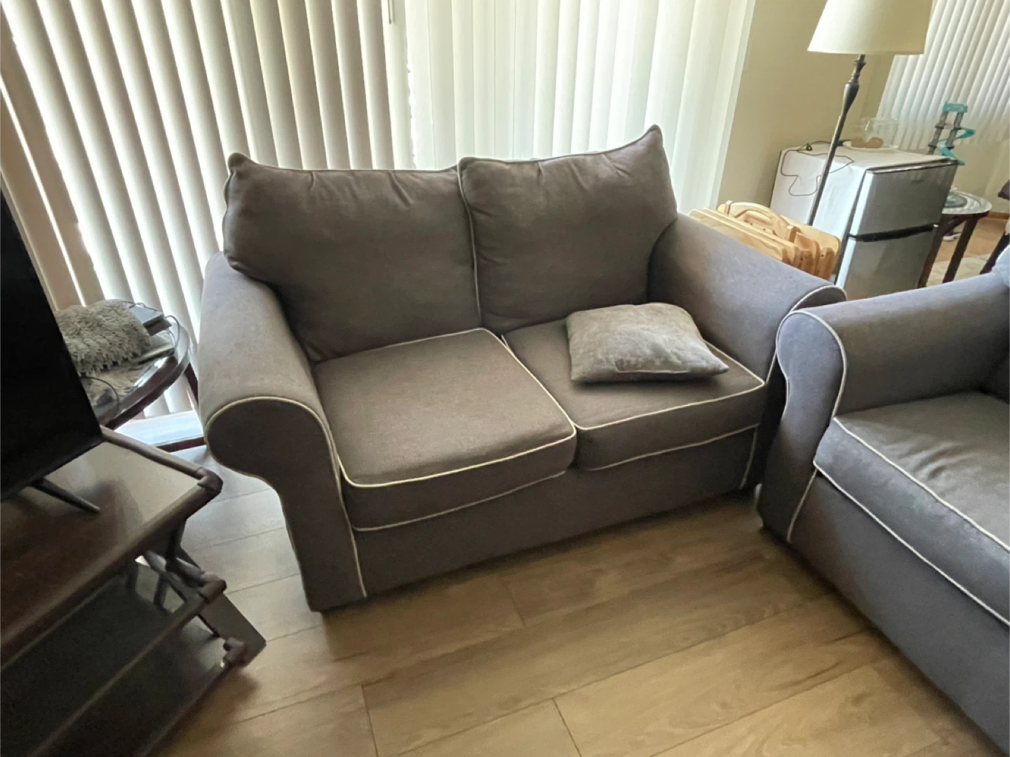 Gray Loveseat and Sofa Set - photo 2