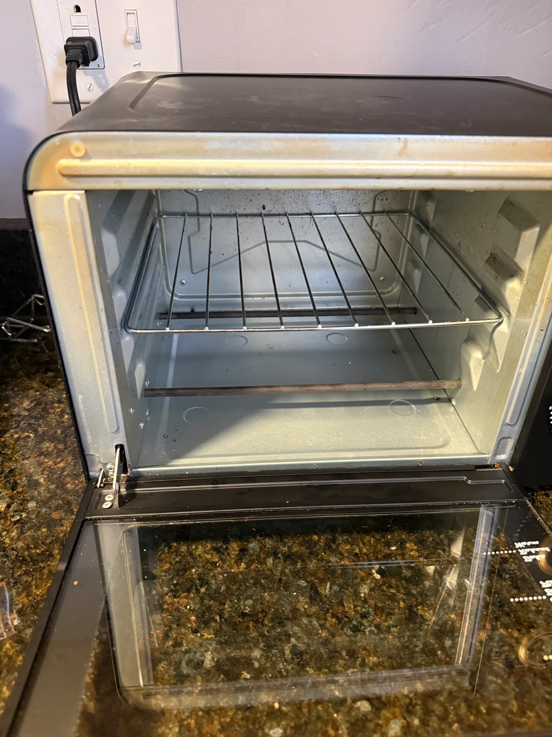 Retro Toaster Oven - Black $15 - photo 3