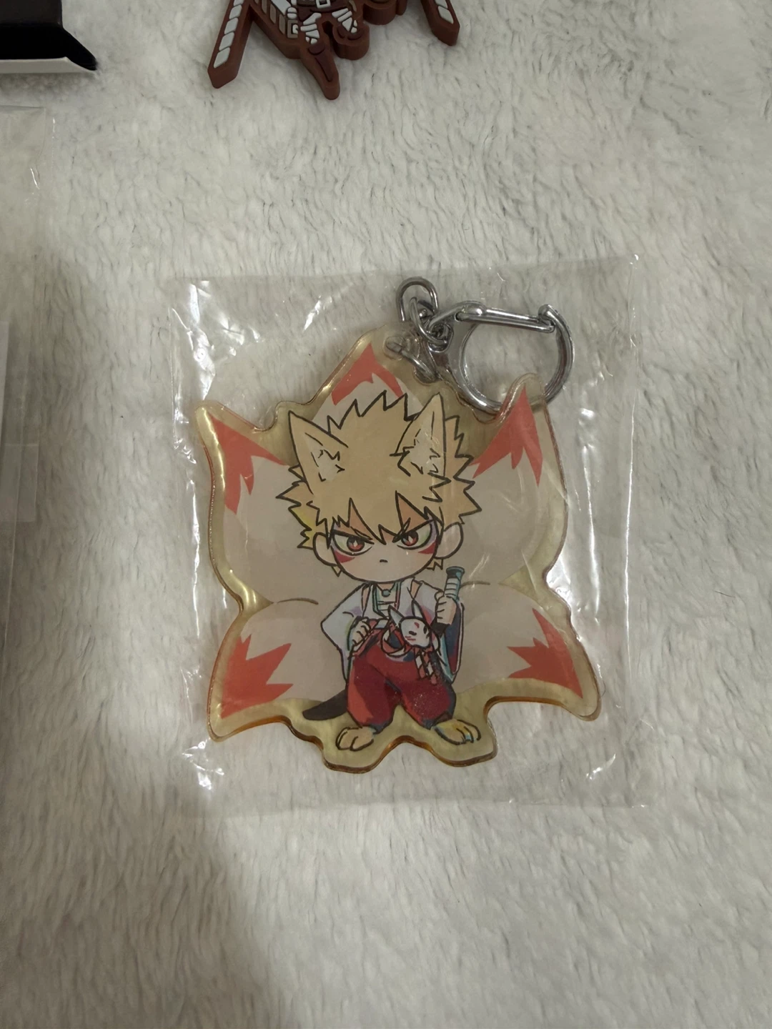 Anime merch keychains pins Bakugo, Diluc, Levi, All Might 🏆 - photo 3