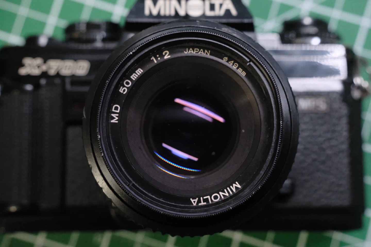 Minolta X-700 with 50mm f/2 Lens and Vivitar Flash - photo 3