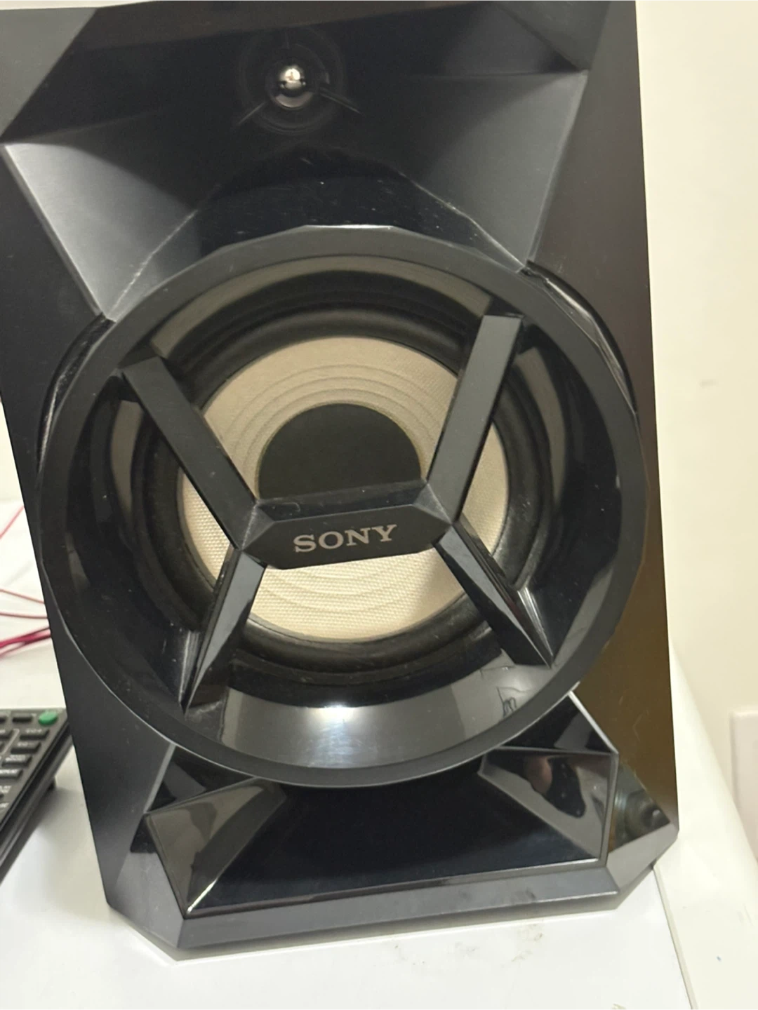 Sony MHC-EC609iP Home Audio System - photo 2
