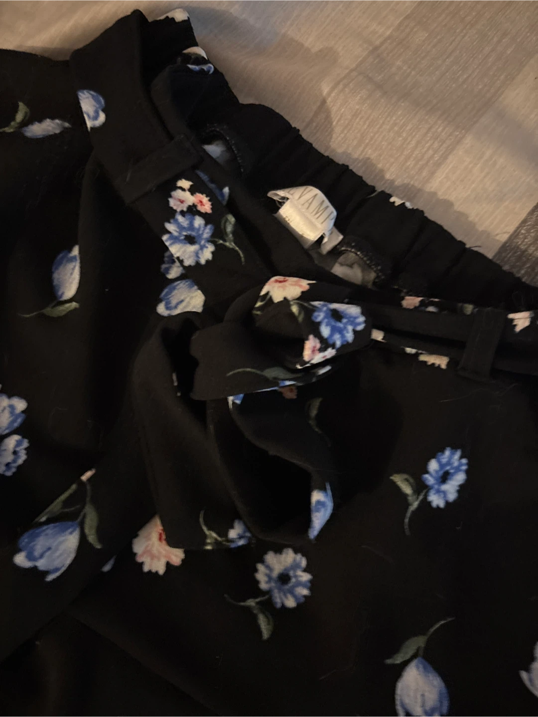 Black Floral Skirt with Tie Waist - Size S - photo 3