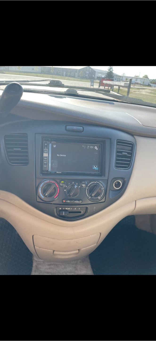 Mazda MPV - photo 5
