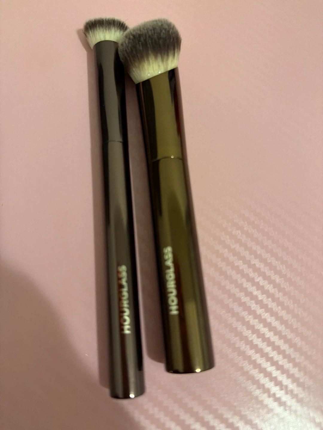 Hourglass Makeup Brushes (Set of 2)