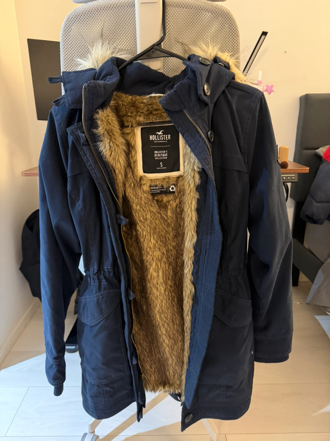 Hollister Women's Navy Parka with Faux Fur Lining - Size S - photo 4