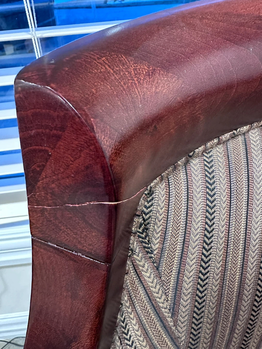 Club Chair with Striped Fabric Upholstery and Wooden Frame - photo 5