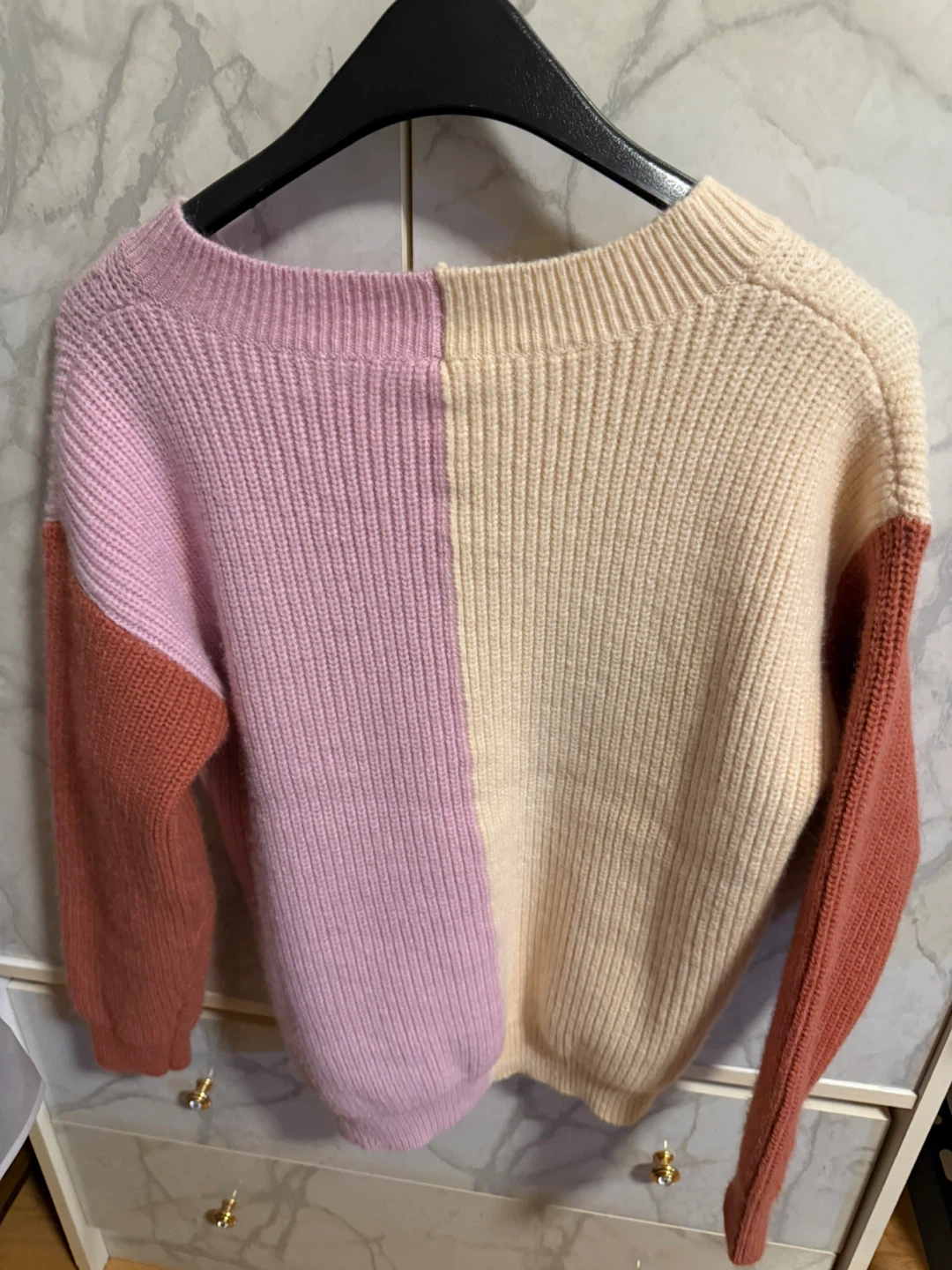 Colour-blocked V-neck women Sweater 🏆 - photo 3