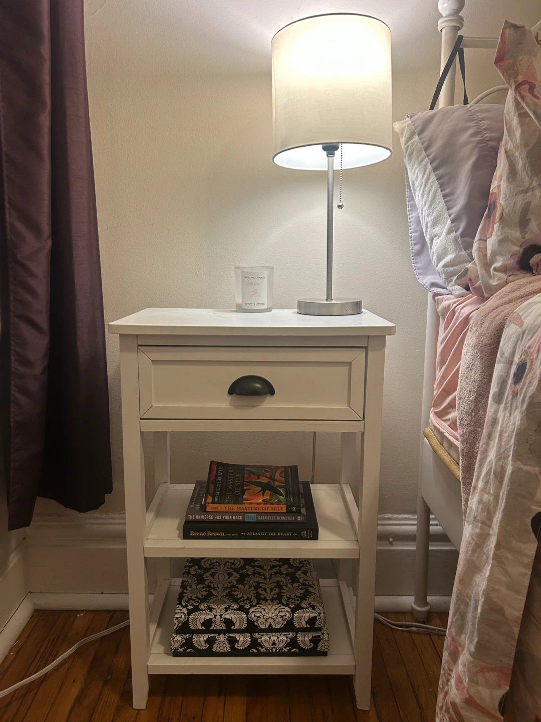 Matching White Nightstands - photo 2
