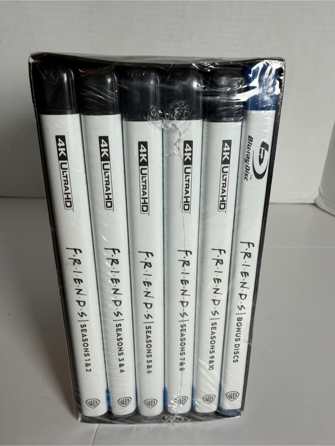 Friends The Complete Series 4K Ultra HD Blu-ray Box Set - photo 3