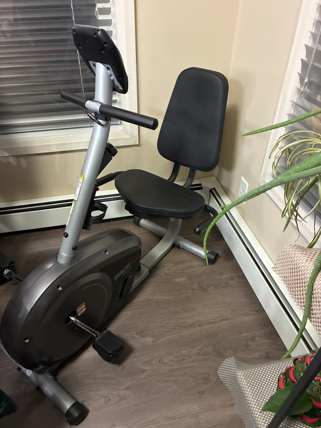 HEALTHRIDER H20X Recumbent Exercise Bike - photo 2