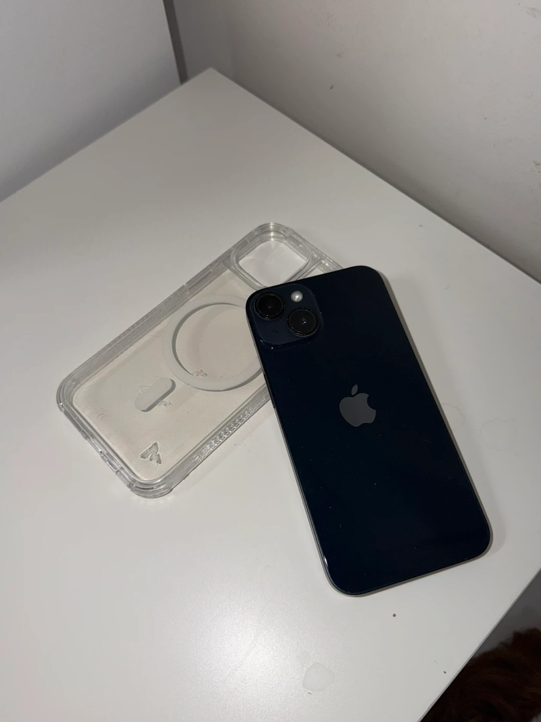 Apple iPhone 14 (Unlocked) - Graphite