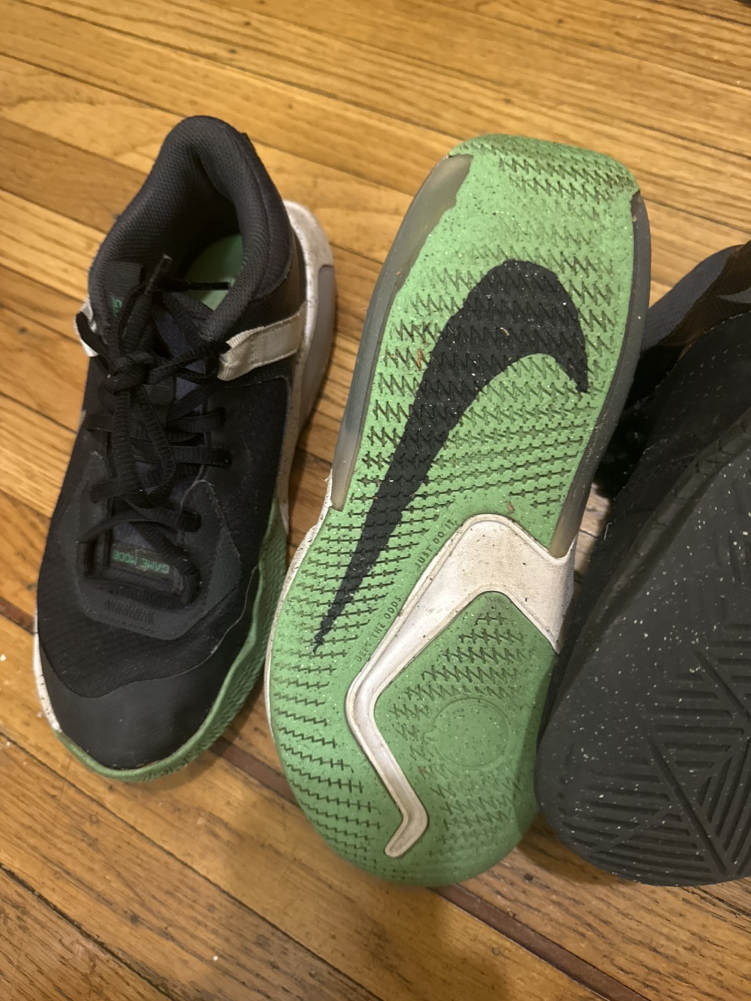 Nike Youth Basketball Shoes - photo 3