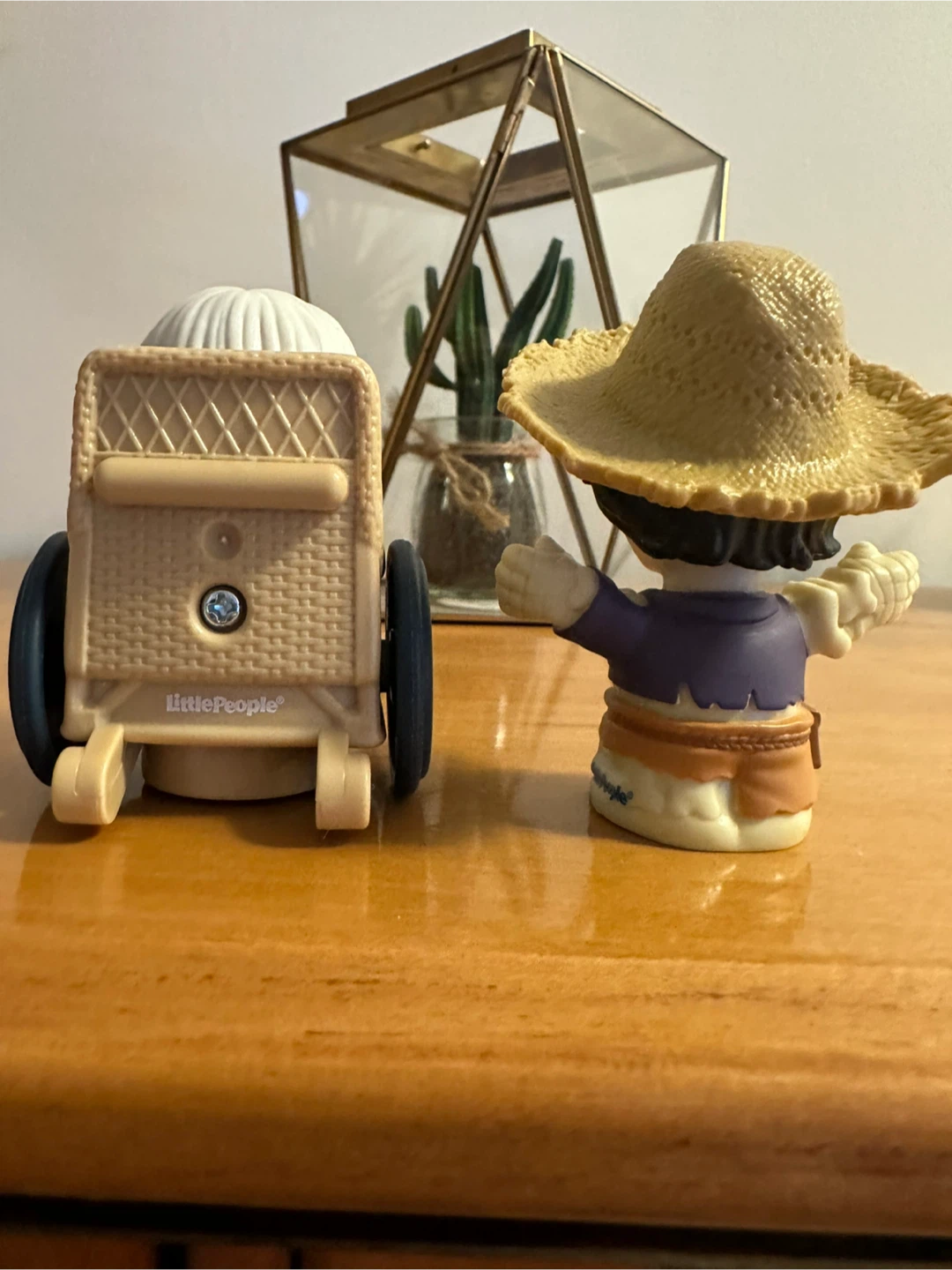 Fisher-Price Little People Coco Miguel & Mama Elena Figures - photo 4