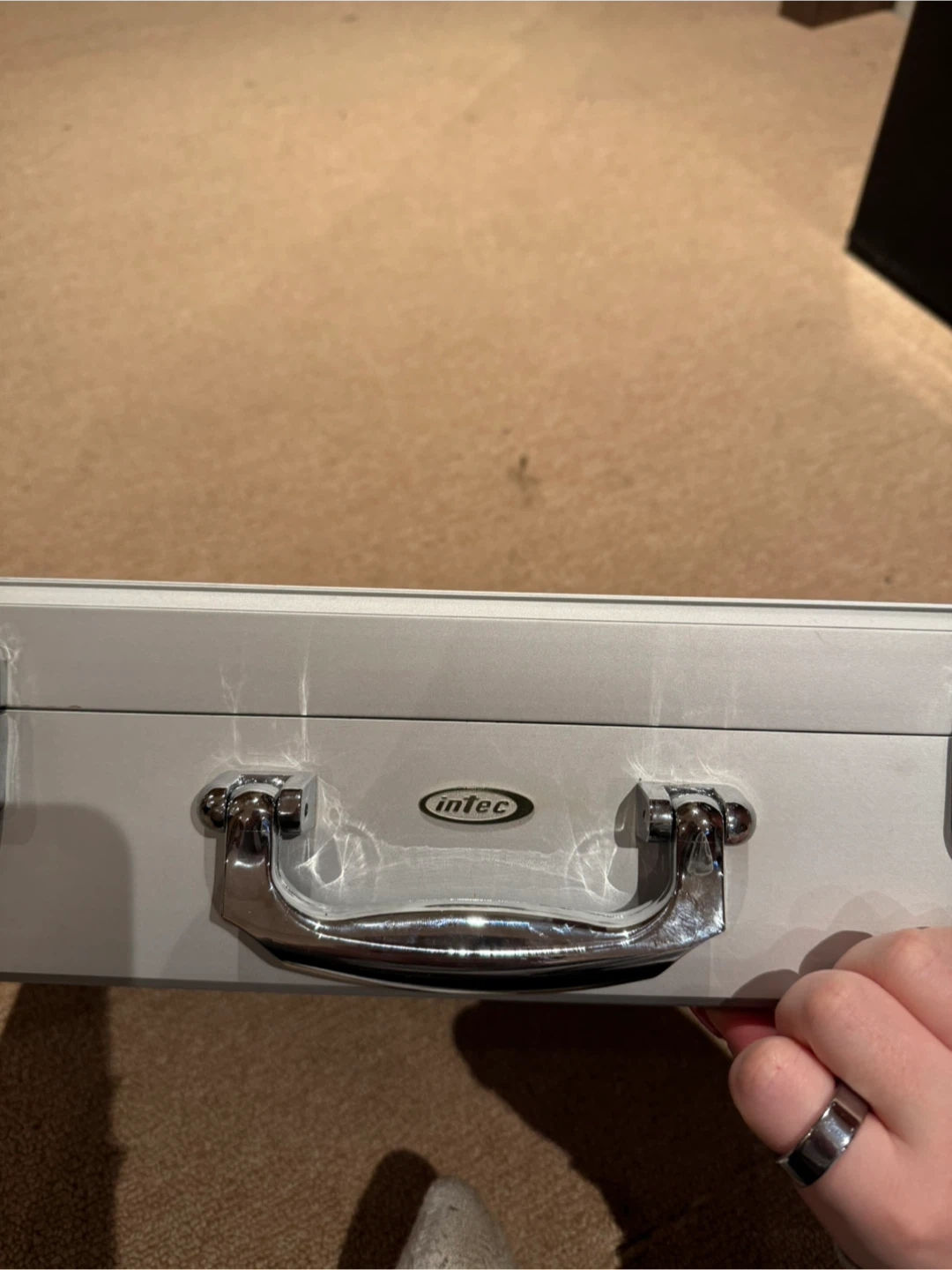 Intec Silver Aluminium Case - photo 3