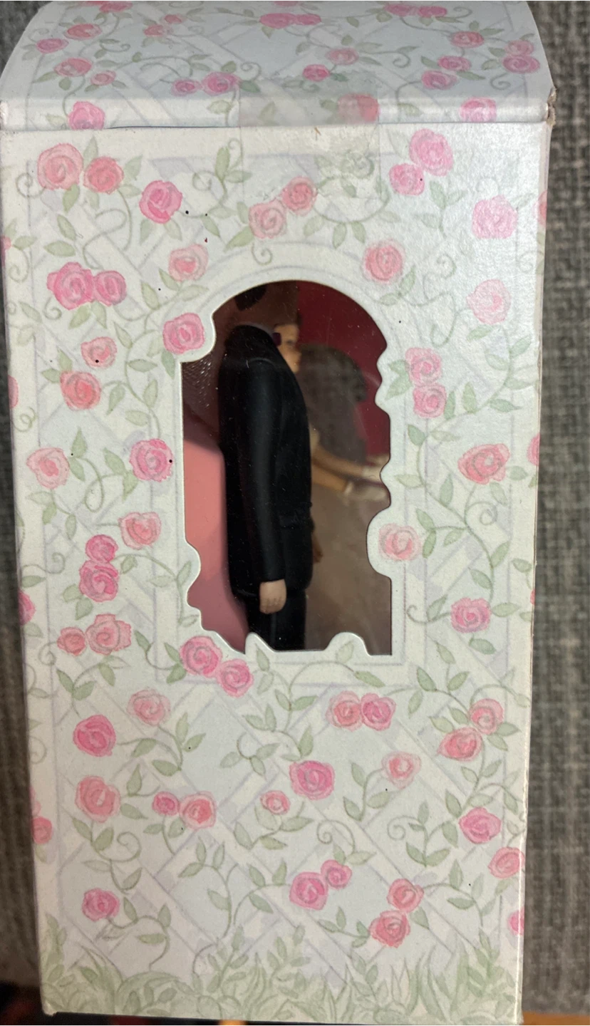 Vintage New Hallmark Barbie & Ken Wedding Day Keepsake Ornaments - photo 4