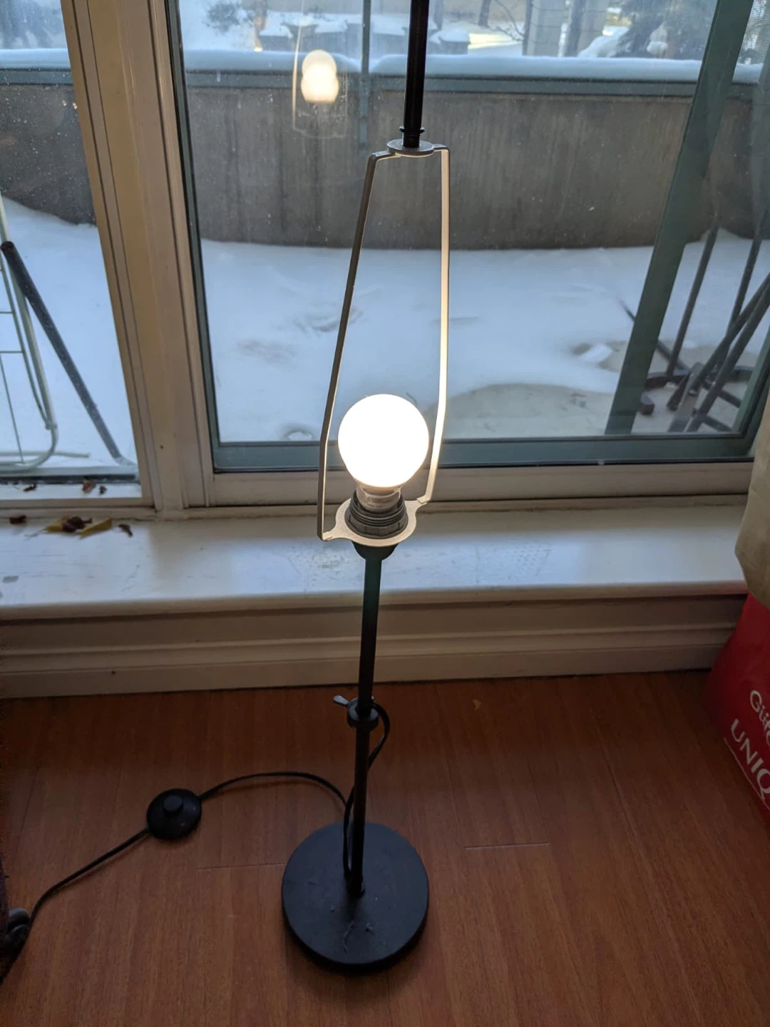 Black Floor Lamp with Bulb 🏆 - photo 2
